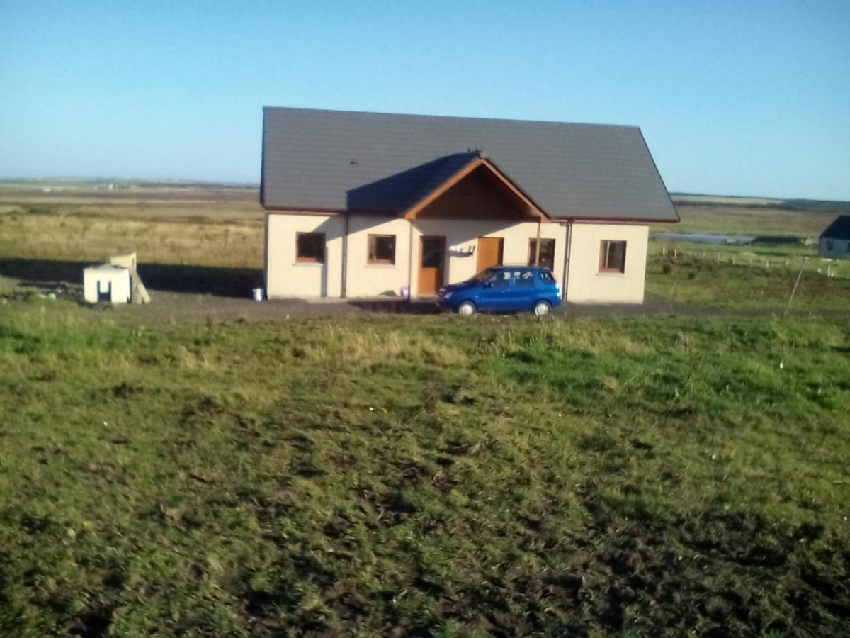 April House Bed & Breakfast Barrock Екстериор снимка