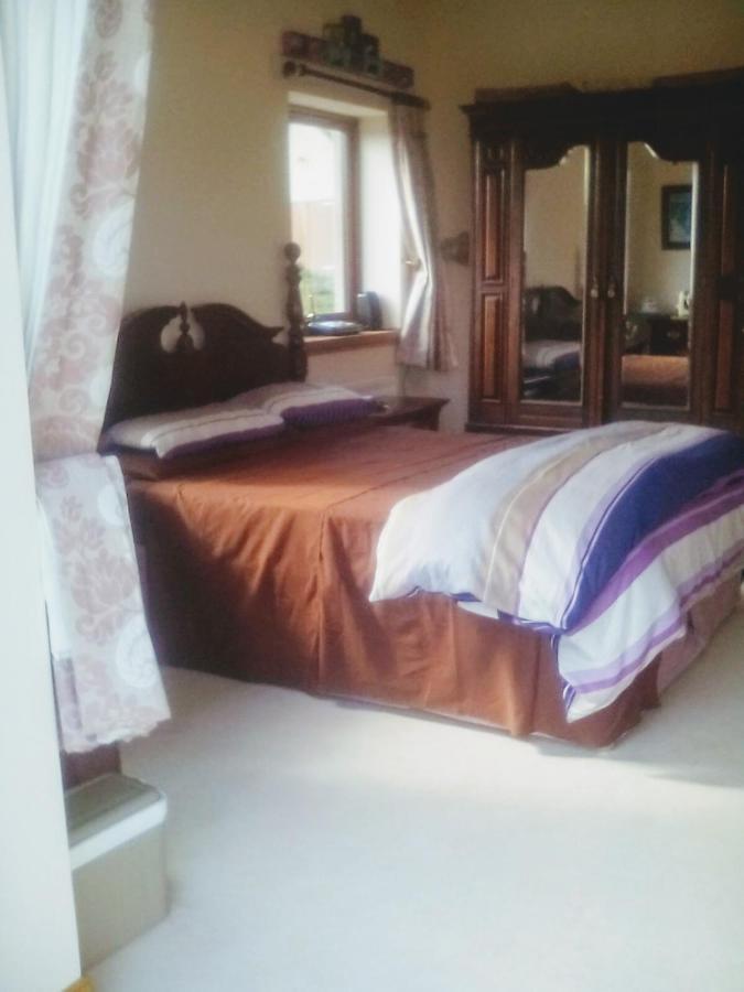 April House Bed & Breakfast Barrock Екстериор снимка