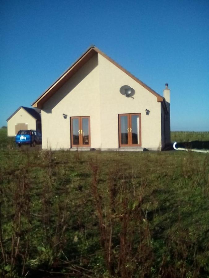 April House Bed & Breakfast Barrock Екстериор снимка